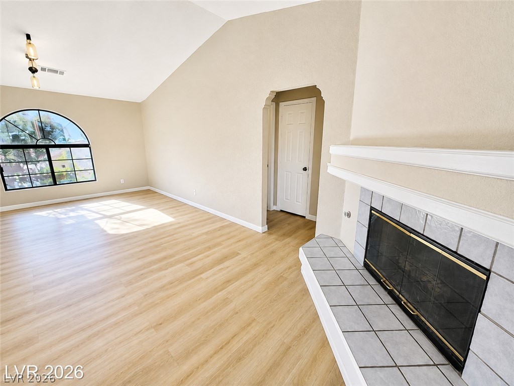 Photo 9 of 20, 1417 Santa Margarita Street #G