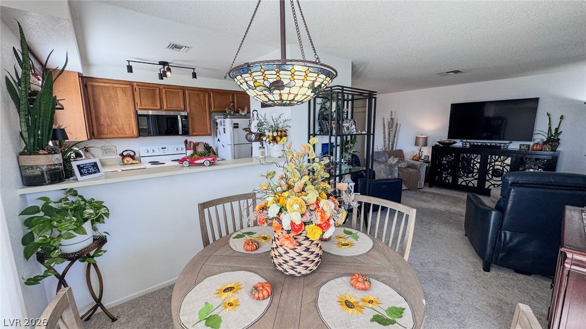 Photo 6 of 30, 2241 Highpointe Drive #201