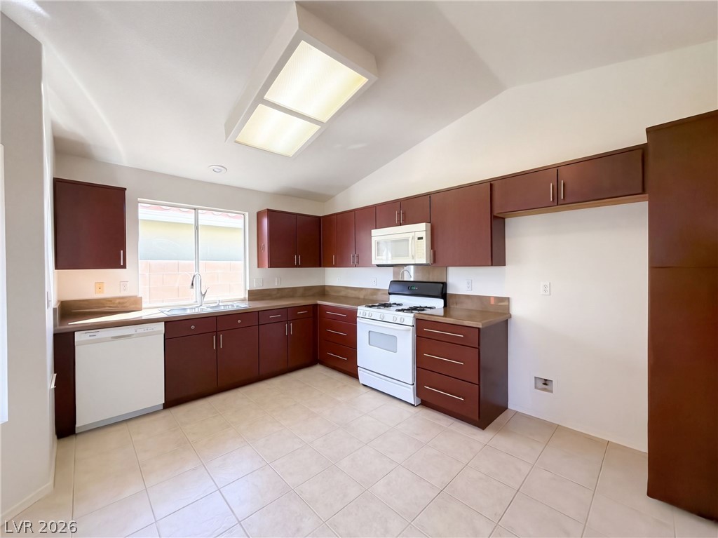 Photo 7 of 28, 6916 Troubador Drive