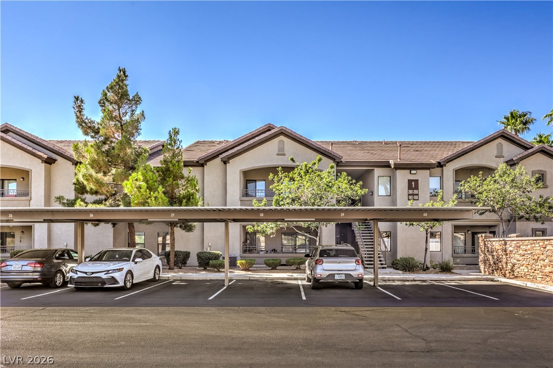 Photo 9 of 42, 8250 N Grand Canyon Drive #1006