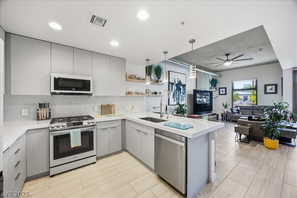 Photo 12 of 29, 353 E Bonneville Avenue #121