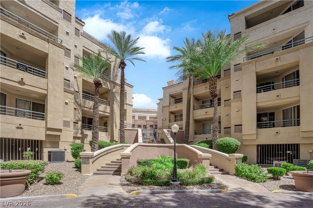 Photo 51 of 52, 220 E Flamingo Road #117