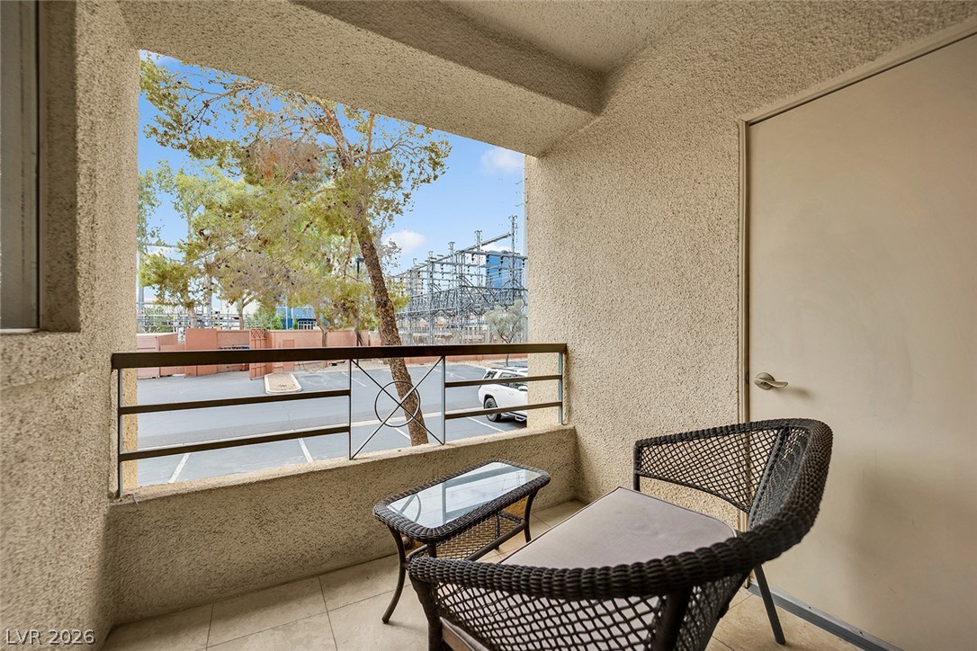 Photo 33 of 52, 220 E Flamingo Road #117