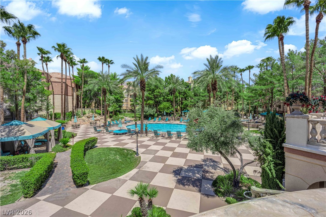 Photo 43 of 52, 220 E Flamingo Road #117