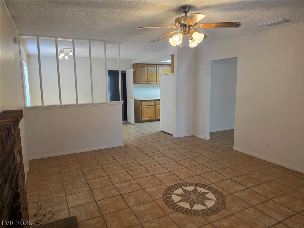 Photo 13 of 40, 5289 Reeder Circle