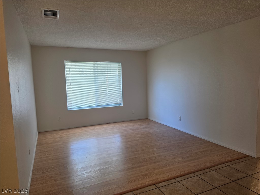 Photo 17 of 40, 5289 Reeder Circle