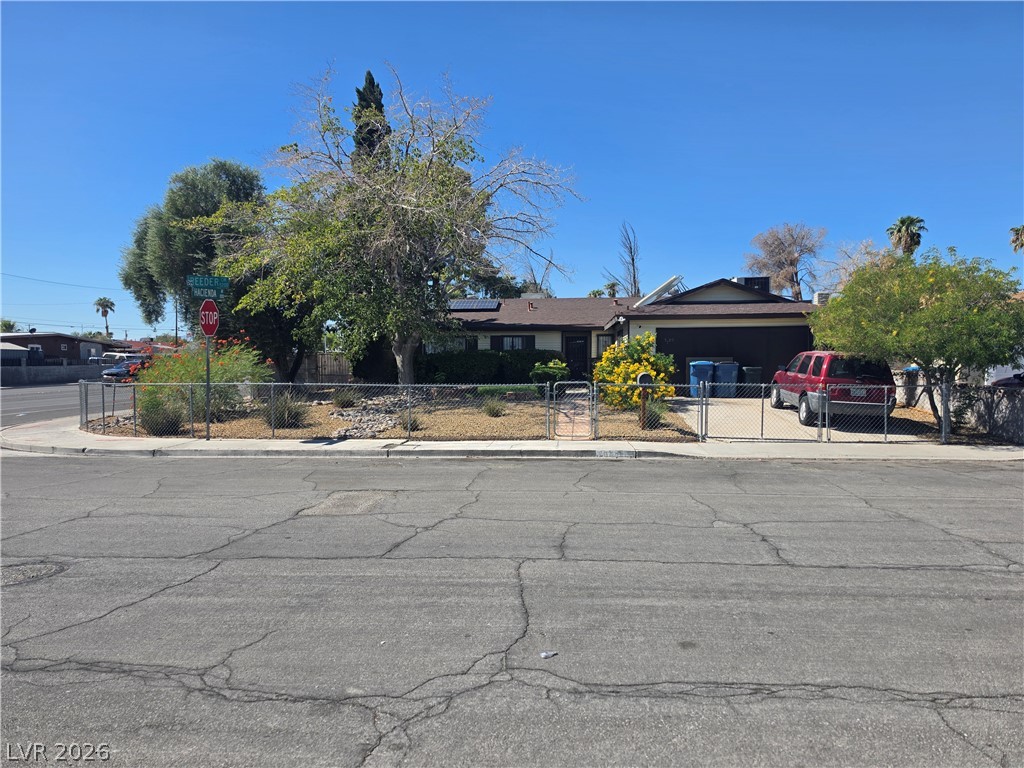 5289 Reeder Circle, Las Vegas 89119