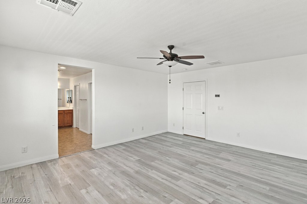 Photo 23 of 42, 4722 Challenger Street