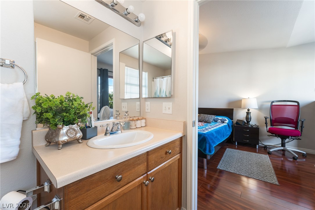 Photo 21 of 38, 5330 E Charleston Boulevard #123