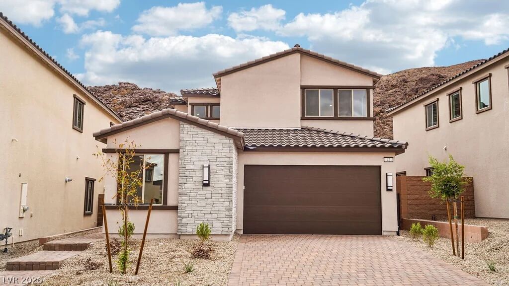 42 Via Montoro, Henderson 89011