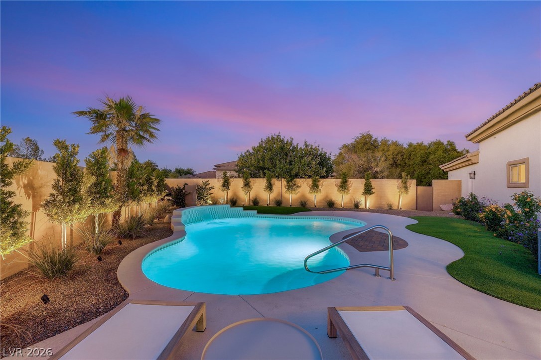 Photo 2 of 59 Desert Highlands Drive