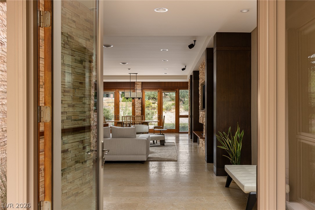 Photo 4 of 58 Meadowhawk Lane