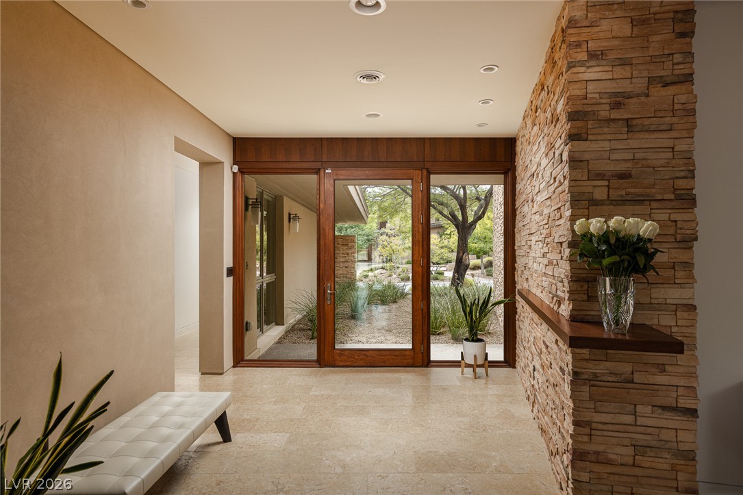 Photo 5 of 58 Meadowhawk Lane
