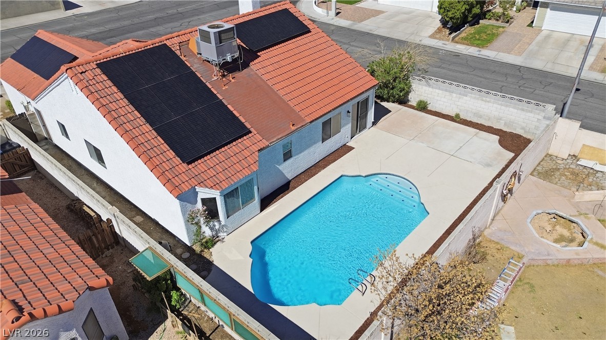 Photo 44 of 49, 1013 Greystone Drive