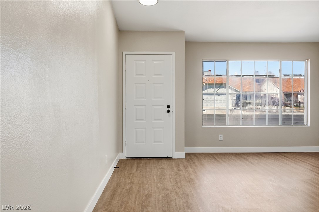 Photo 6 of 49, 1013 Greystone Drive