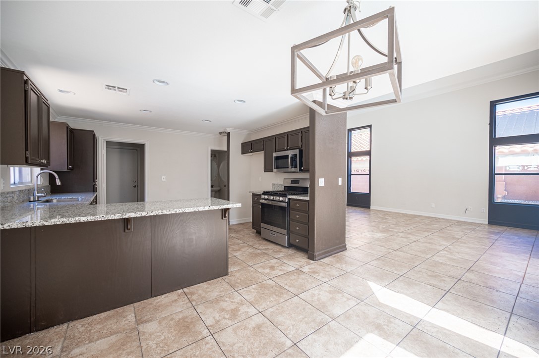 Photo 10 of 42, 8125 Dolphin Landing Drive