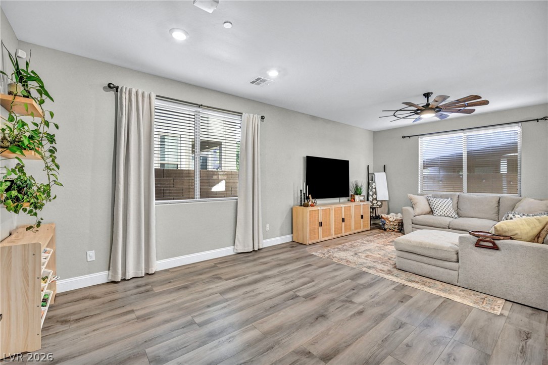 Photo 6 of 50, 3212 Primrose Creek Court