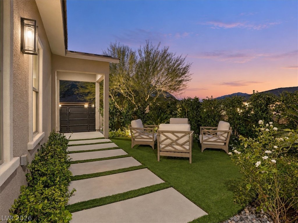 Photo 7 of 88, 11141 Luna Blanca Drive
