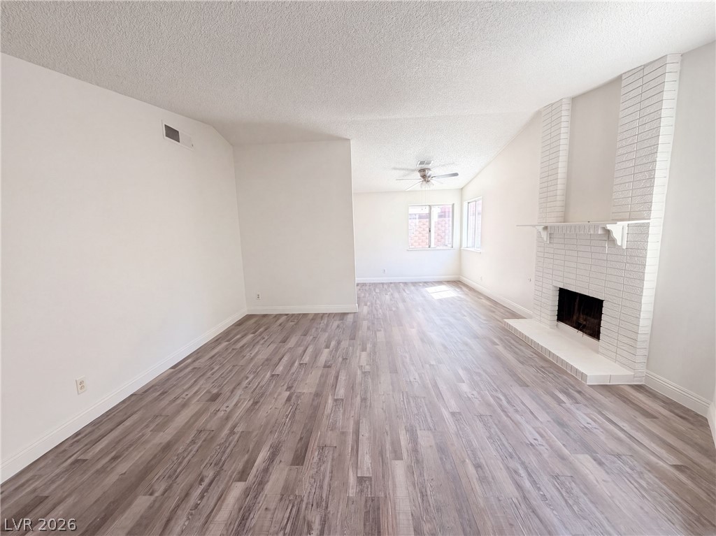 Photo 7 of 33, 2304 Sabroso Street