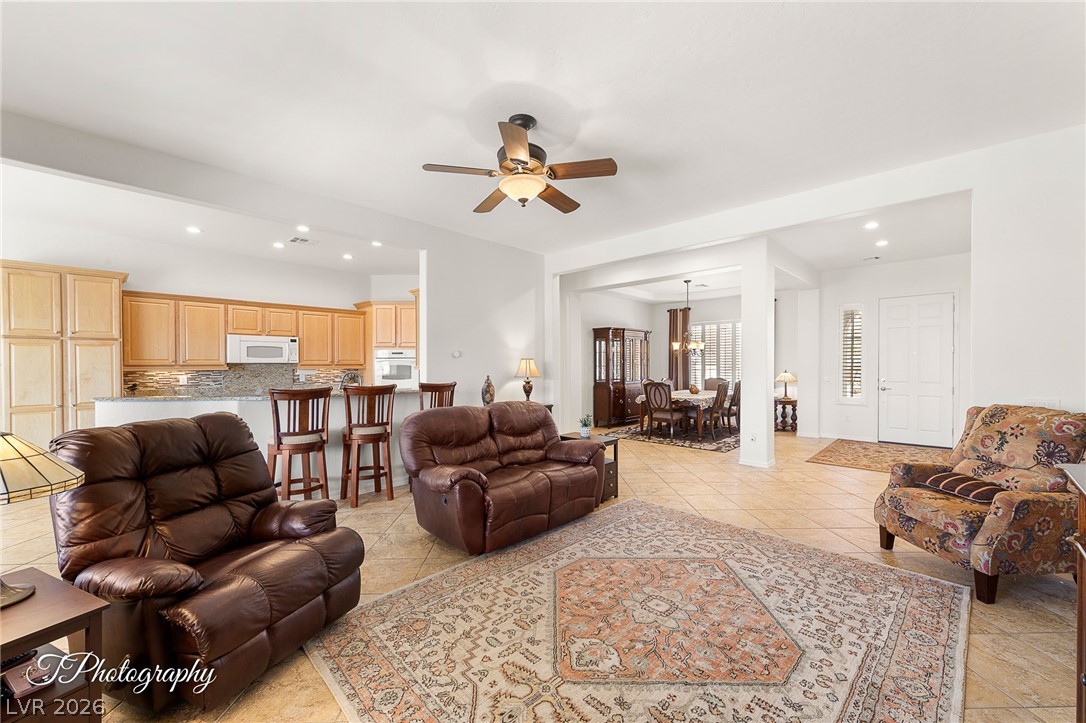 Photo 8 of 46, 993 Starlight Terrace Way