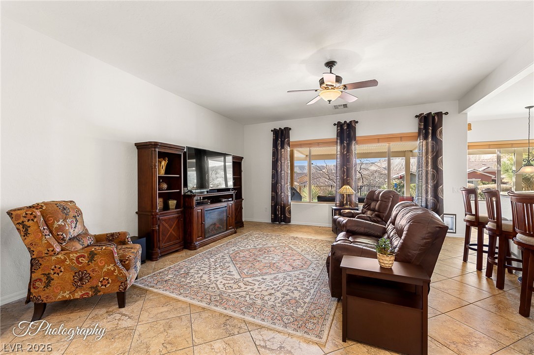 Photo 9 of 46, 993 Starlight Terrace Way