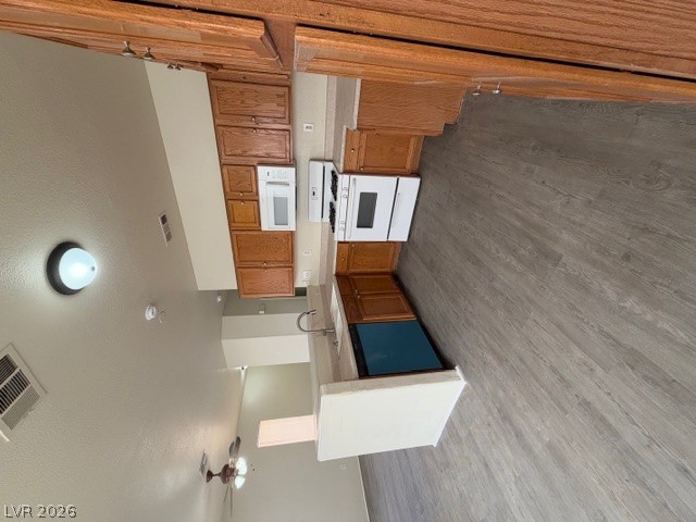 Photo 7 of 29, 2506 Lady Elizabeth Court