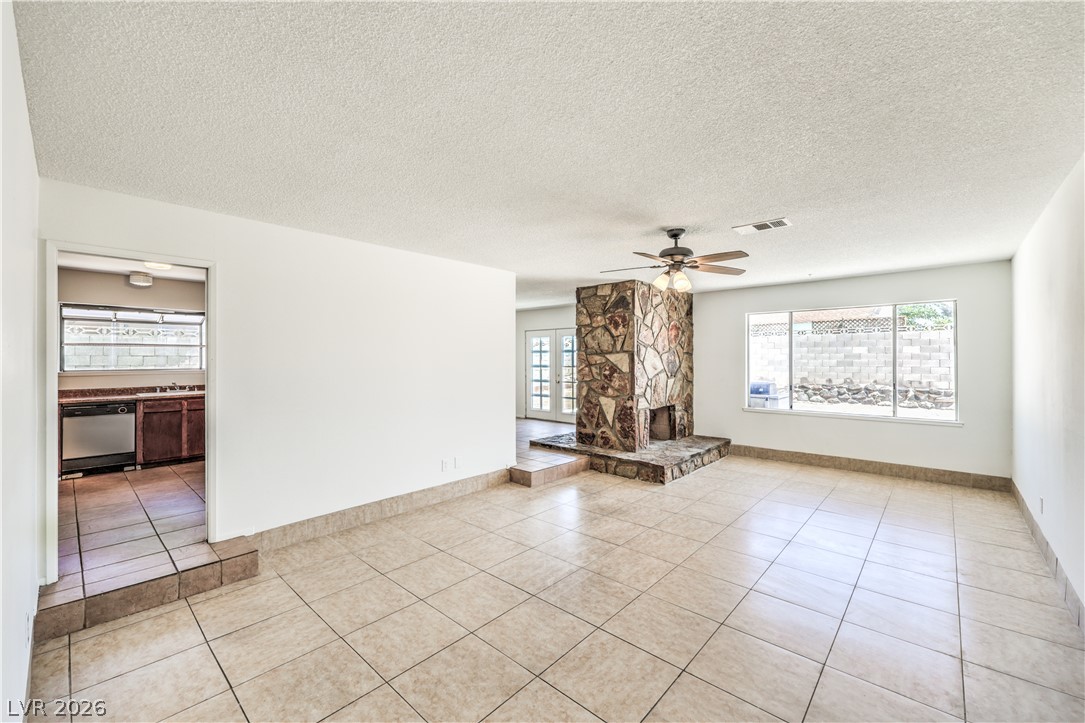 Photo 6 of 44, 4462 Newton Drive