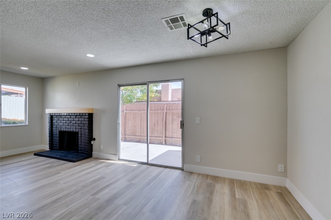 Photo 24 of 43, 3638 Villa Knolls East Drive