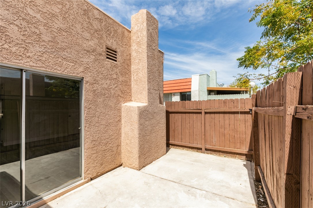 Photo 41 of 43, 3638 Villa Knolls East Drive