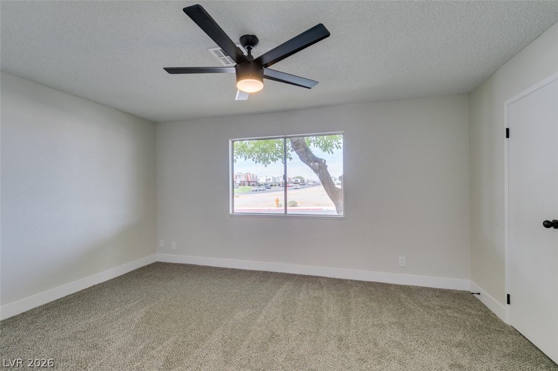 Photo 34 of 43, 3638 Villa Knolls East Drive