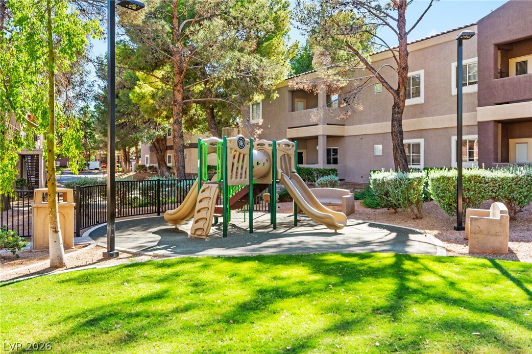Photo 34 of 39, 5250 S Rainbow Boulevard #2033