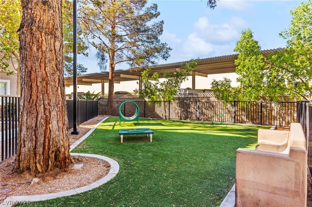 Photo 35 of 39, 5250 S Rainbow Boulevard #2033