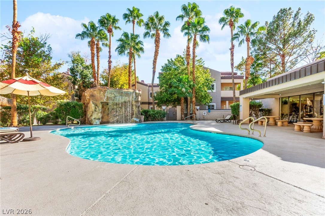 Photo 38 of 39, 5250 S Rainbow Boulevard #2033