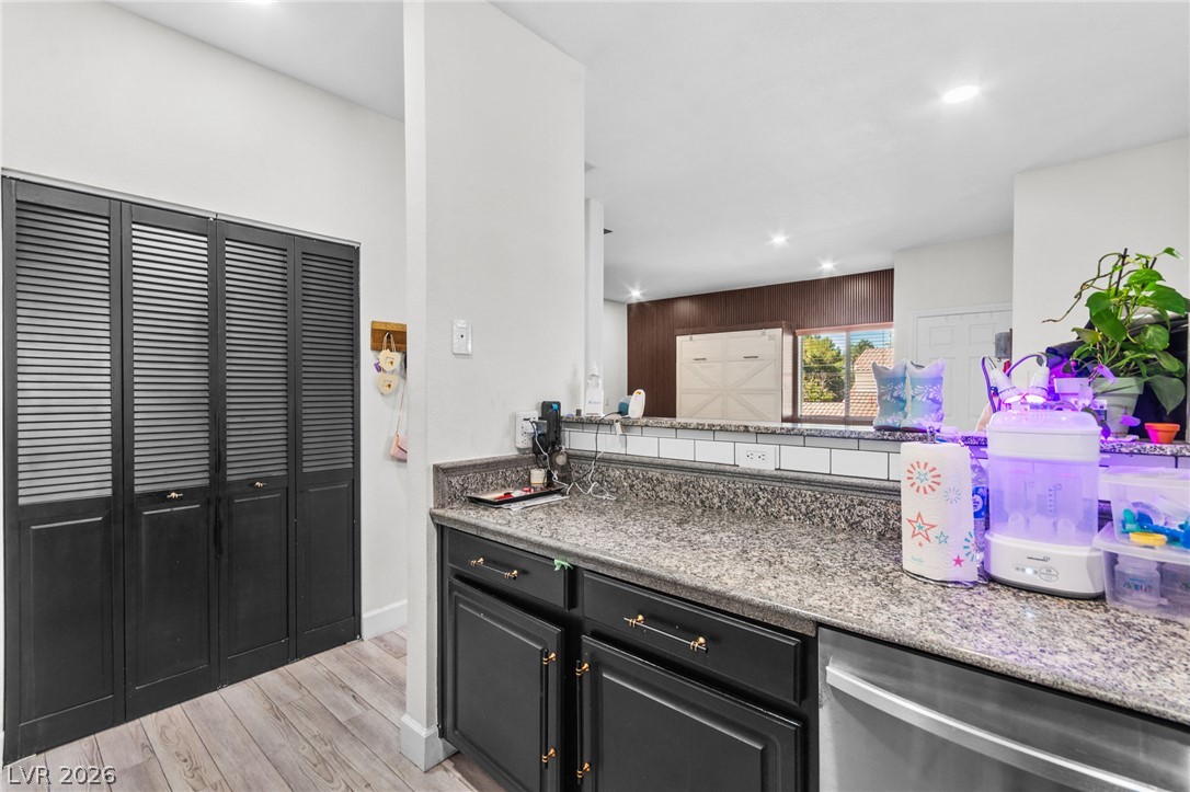 Photo 14 of 39, 5250 S Rainbow Boulevard #2033