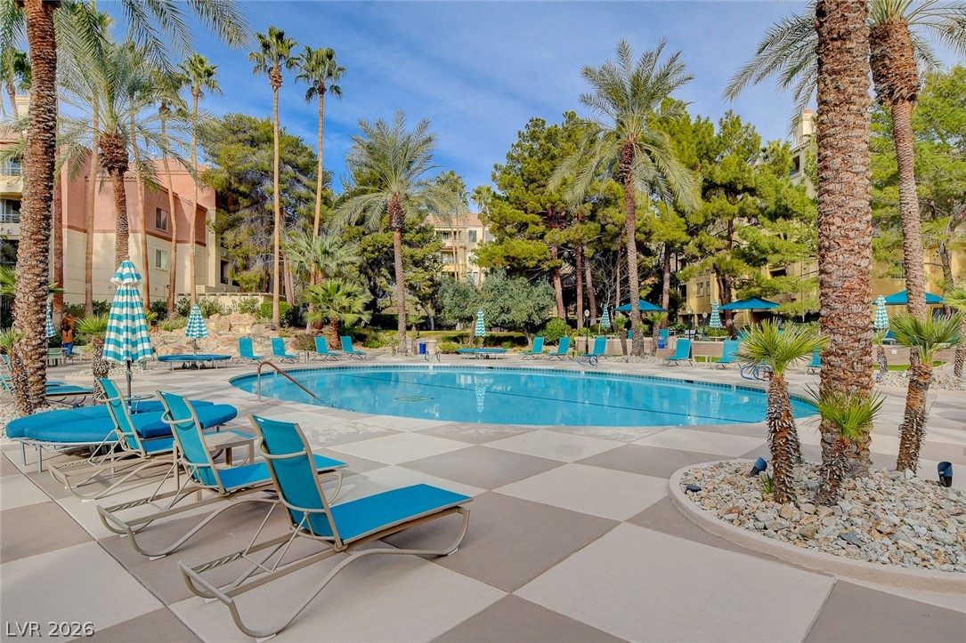 Photo 42 of 62, 230 E Flamingo Road #333