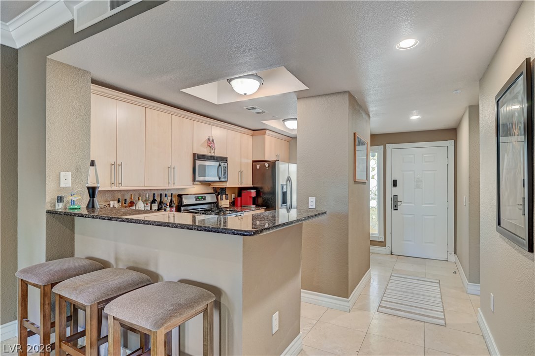 Photo 20 of 62, 230 E Flamingo Road #333