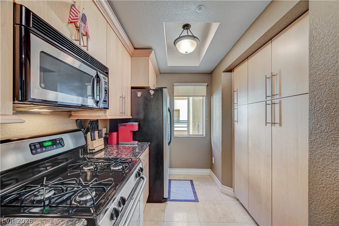 Photo 23 of 62, 230 E Flamingo Road #333