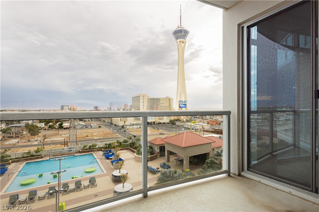 Photo 6 of 30, 200 W Sahara Avenue #910