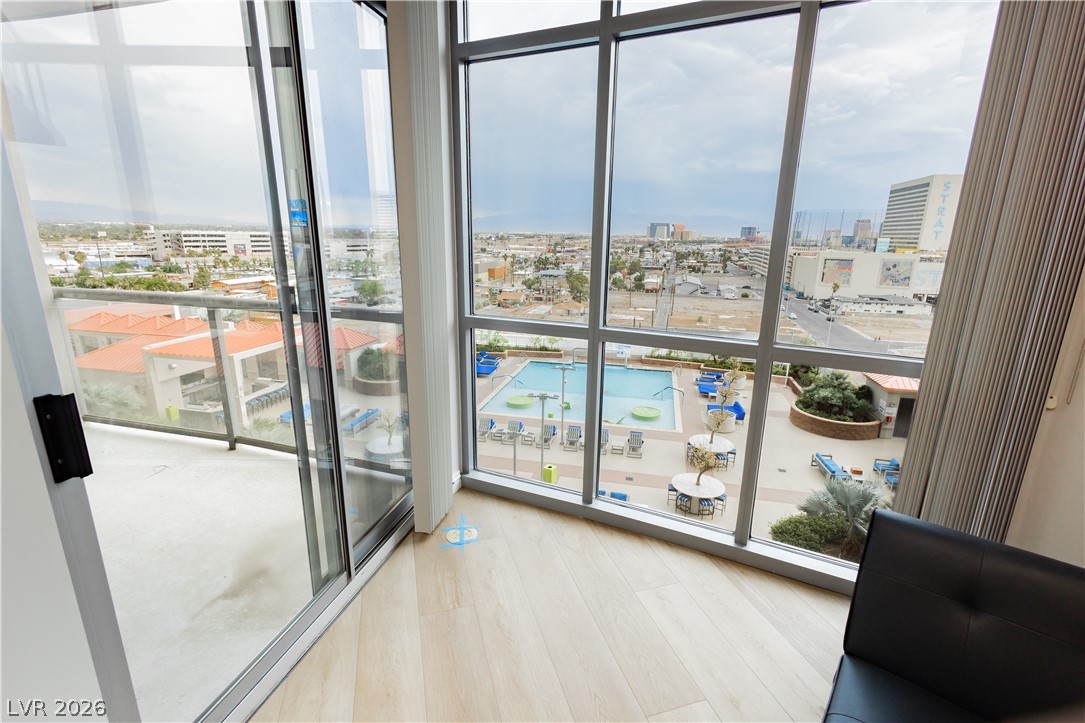 Photo 7 of 30, 200 W Sahara Avenue #910