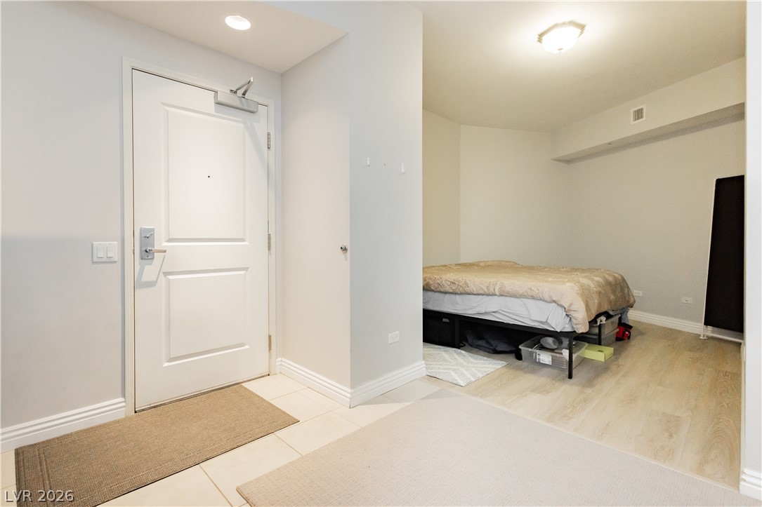 Photo 14 of 30, 200 W Sahara Avenue #910