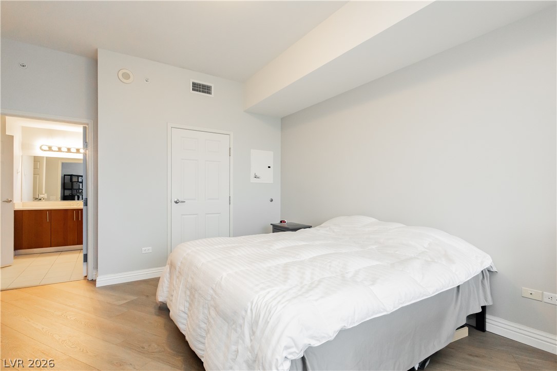 Photo 19 of 30, 200 W Sahara Avenue #910