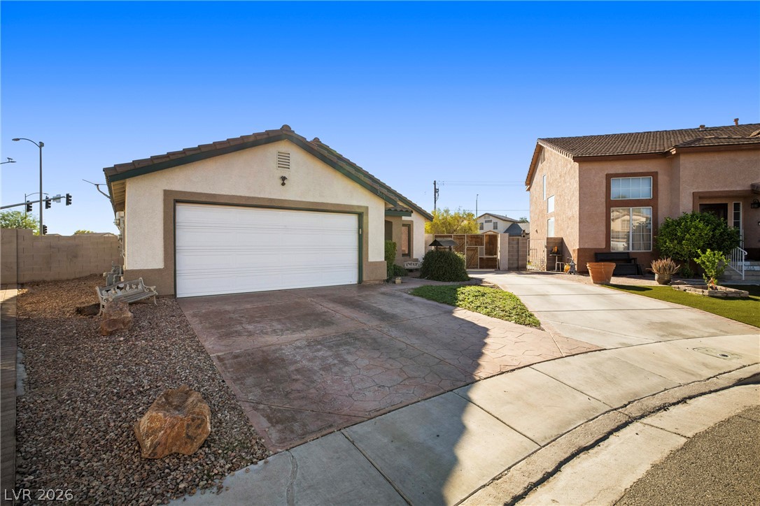 Photo 27 of 28, 3611 Russian Olive Street