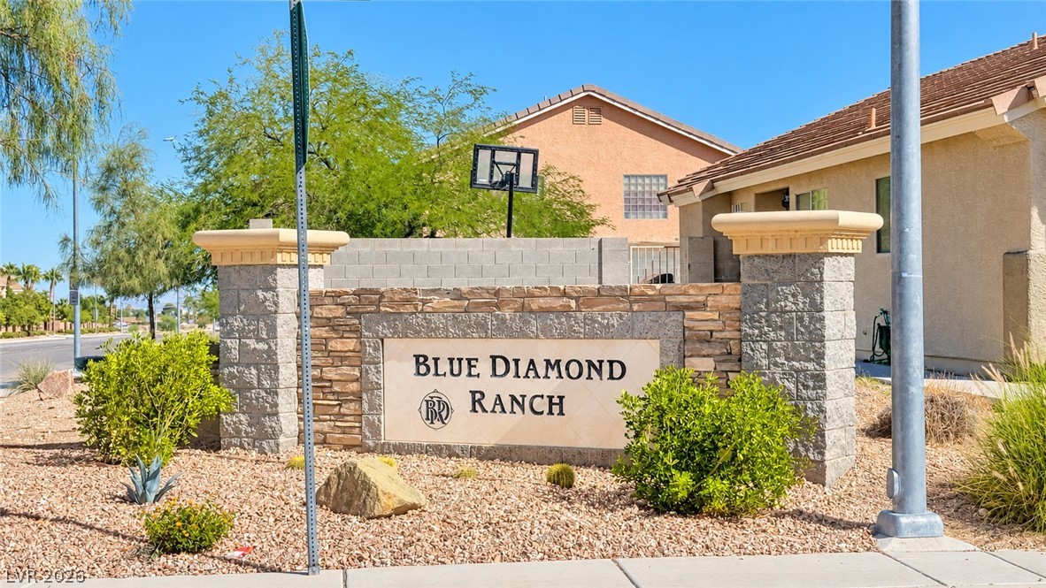 Photo 2 of 4582 Ordway Drive