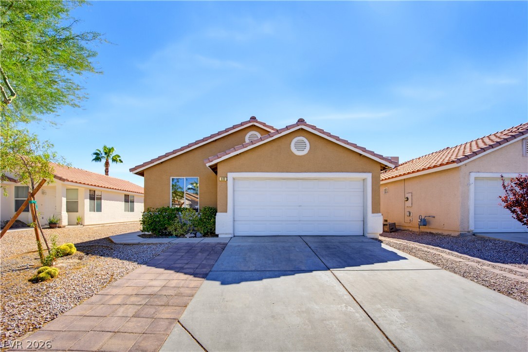 633 Roberta Alecia Avenue, North Las Vegas 89031