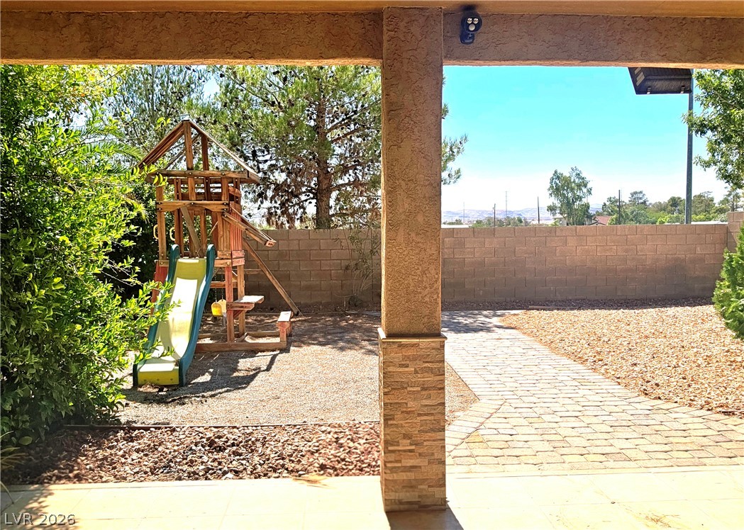 Photo 13 of 17, 5087 Caprock Canyon Avenue