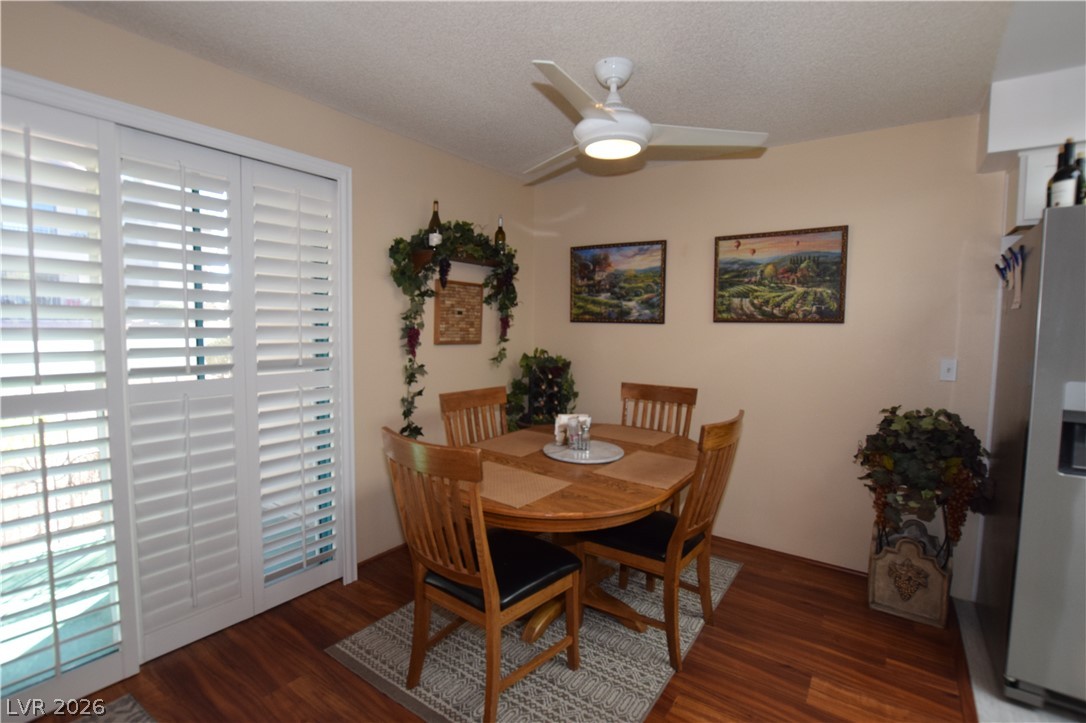 Photo 14 of 48, 1575 W Warm Springs Road #1514