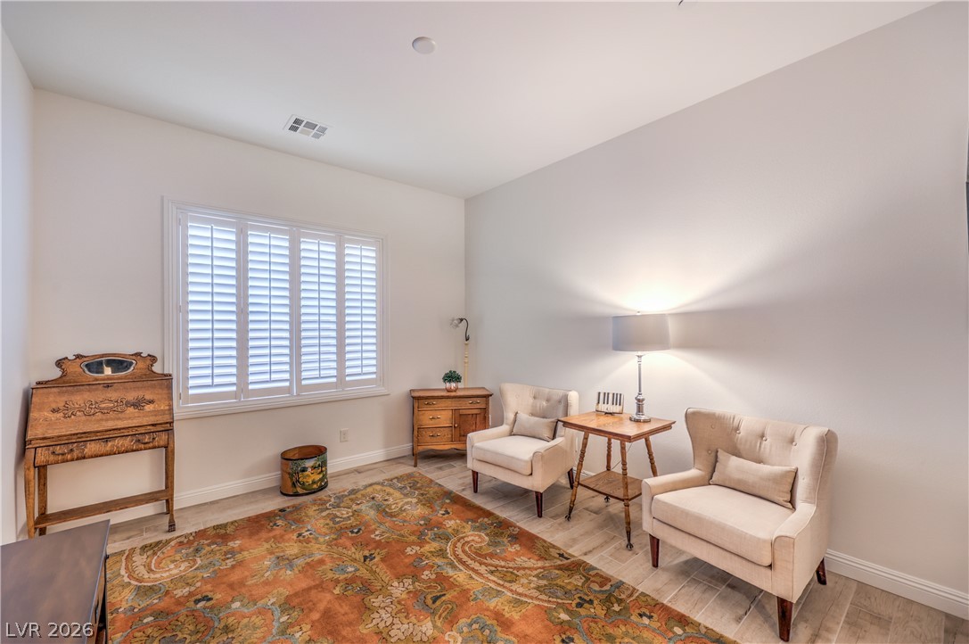 Photo 15 of 46, 2547 Ballatore Street