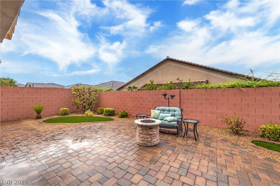 Photo 36 of 46, 2547 Ballatore Street