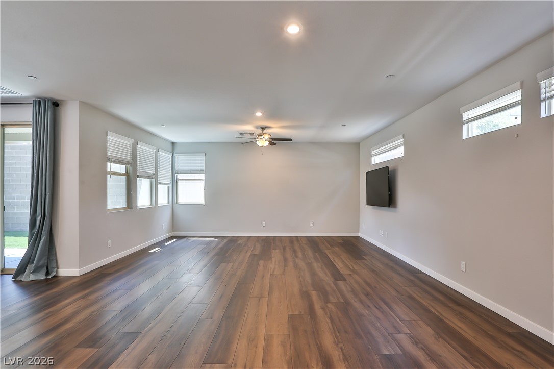 Photo 6 of 46, 3229 Vittoria Avenue