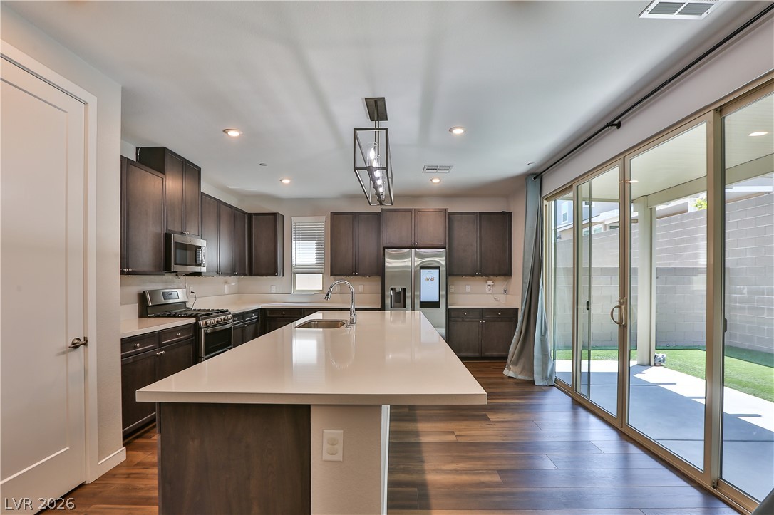 Photo 8 of 46, 3229 Vittoria Avenue